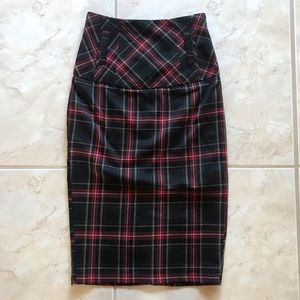 Forever 21 Plaid pencil skirt XS